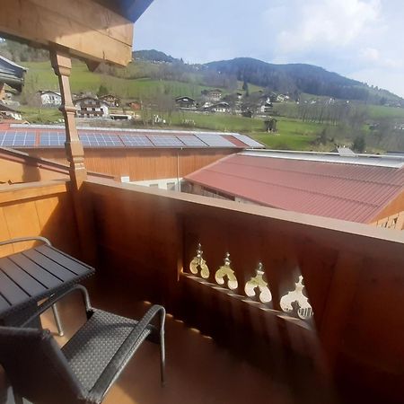 Tischlerwirt Hotel อุทเทนดอร์ฟ ภายนอก รูปภาพ