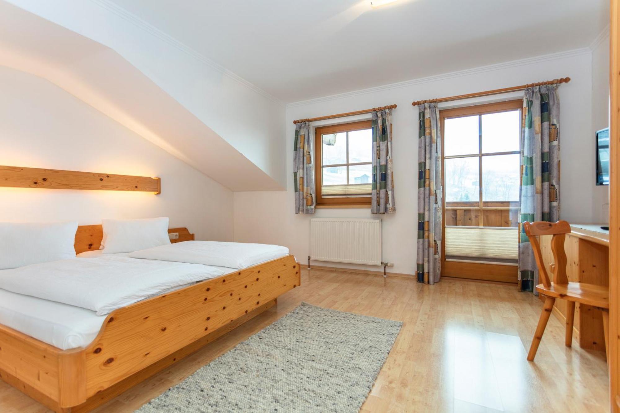 Tischlerwirt Hotel อุทเทนดอร์ฟ ภายนอก รูปภาพ