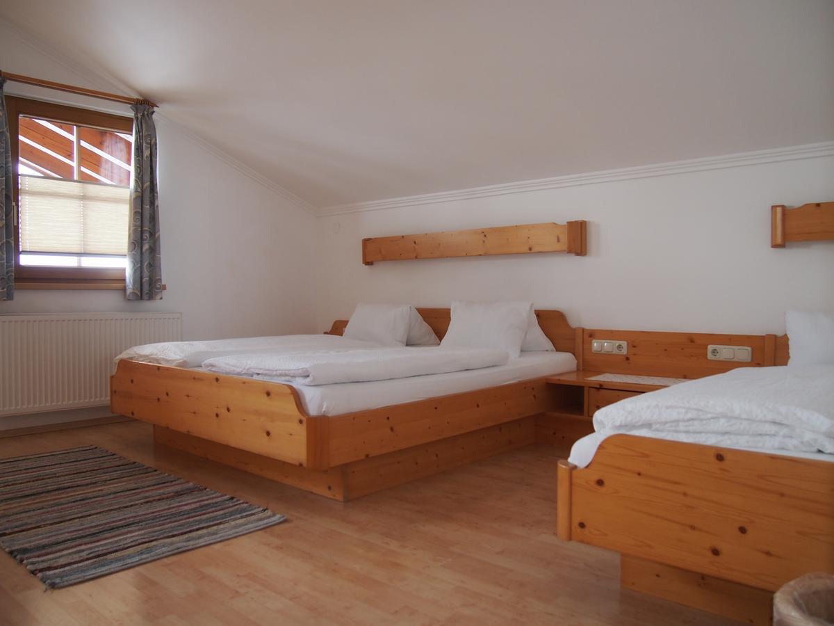 Tischlerwirt Hotel อุทเทนดอร์ฟ ภายนอก รูปภาพ