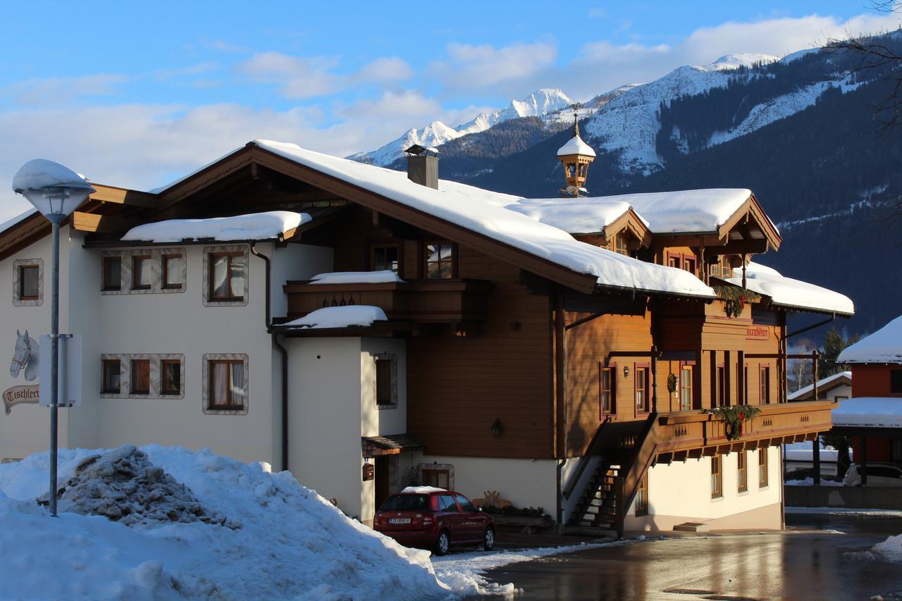 Tischlerwirt Hotel อุทเทนดอร์ฟ ภายนอก รูปภาพ
